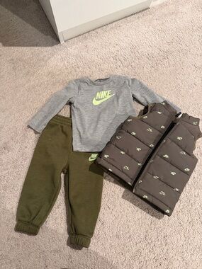 Nike Kids Olive Green Sweatpants Joggers - Olive